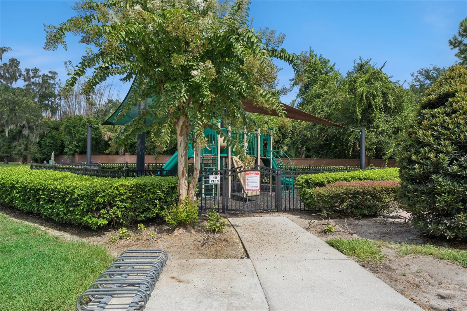 1610 Pine Oak Trl Property Photo 33