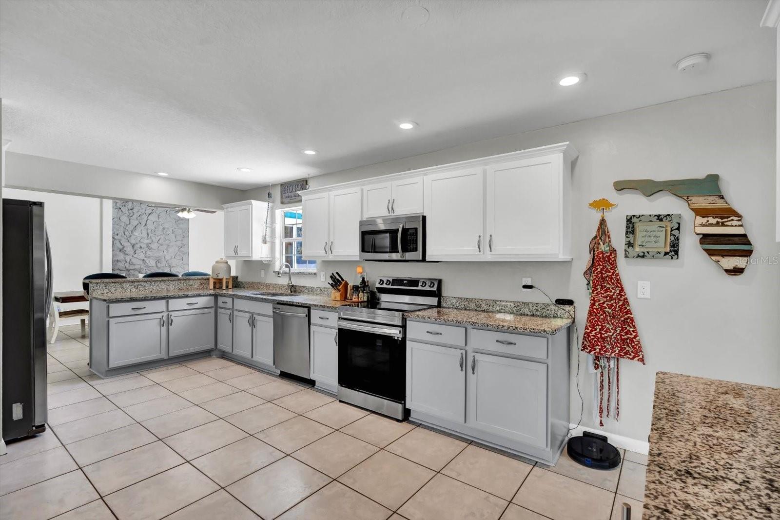 245 Country Circle Dr E Property Photo 11