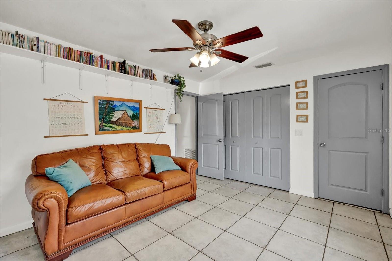 245 Country Circle Dr E Property Photo 24