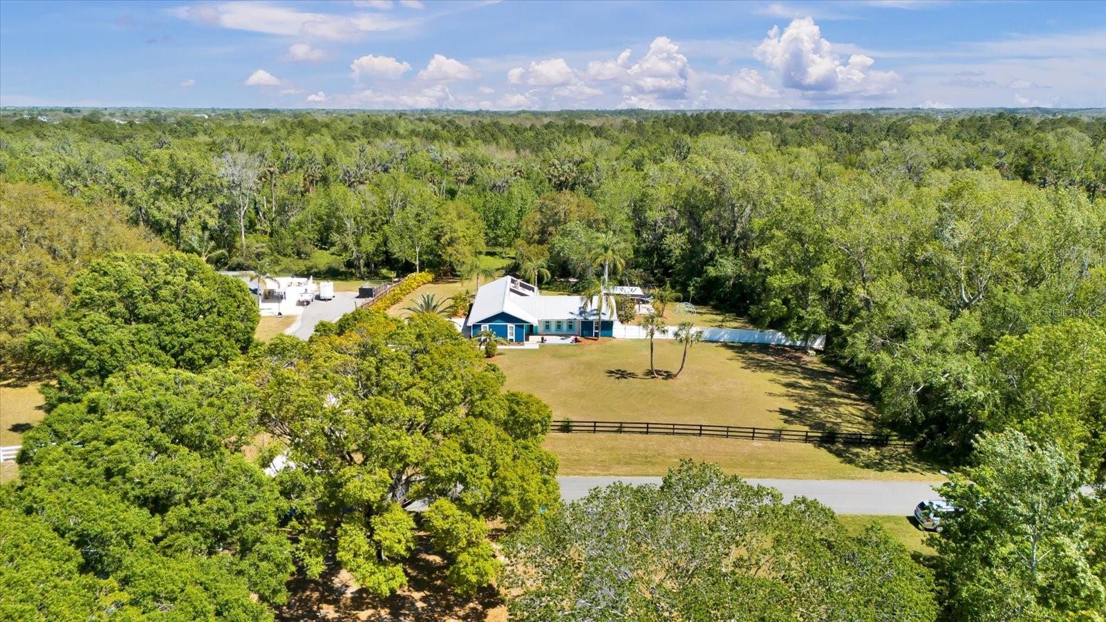 245 Country Circle Dr E Property Photo 46