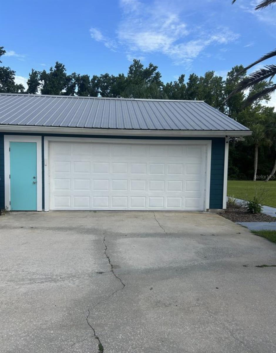 245 Country Circle Dr E Property Photo 48