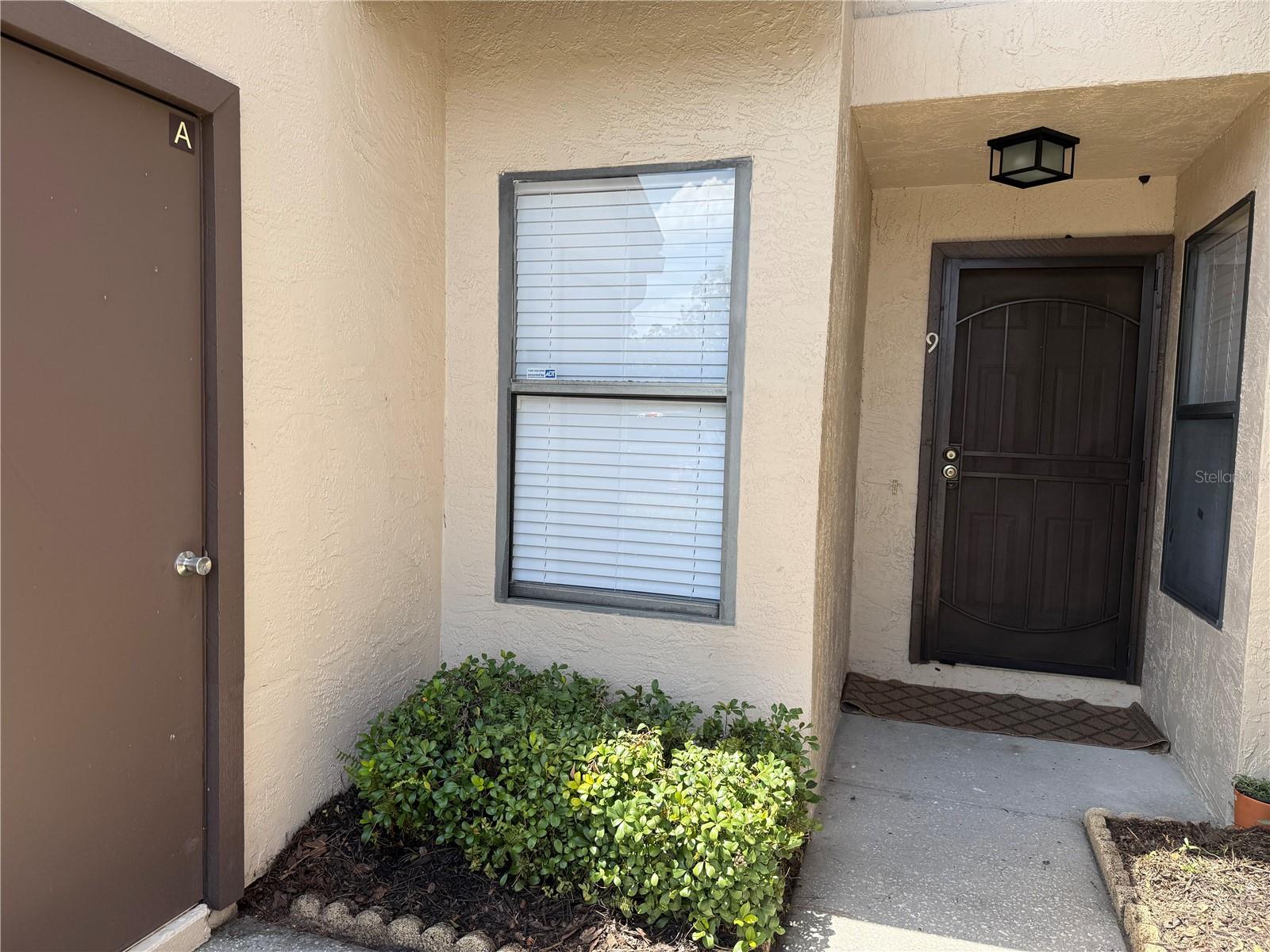 3000 S Semoran Blvd #9 Property Photo 2