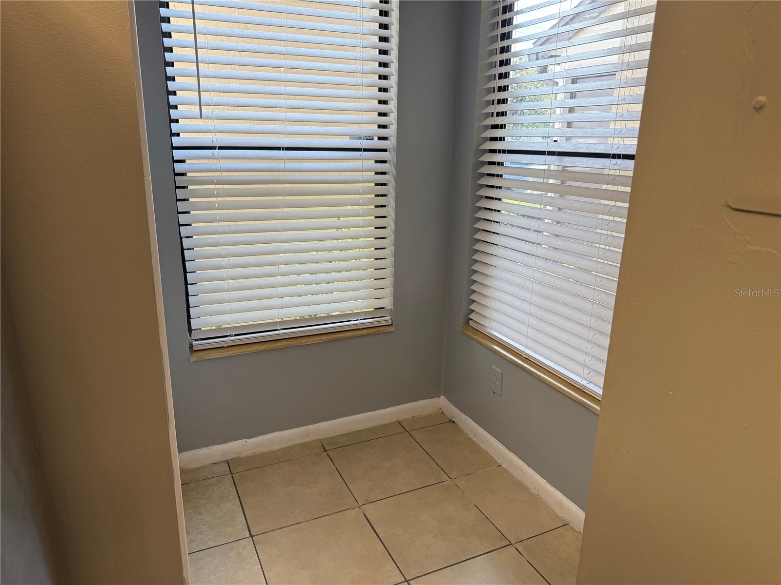 3000 S Semoran Blvd #9 Property Photo 15