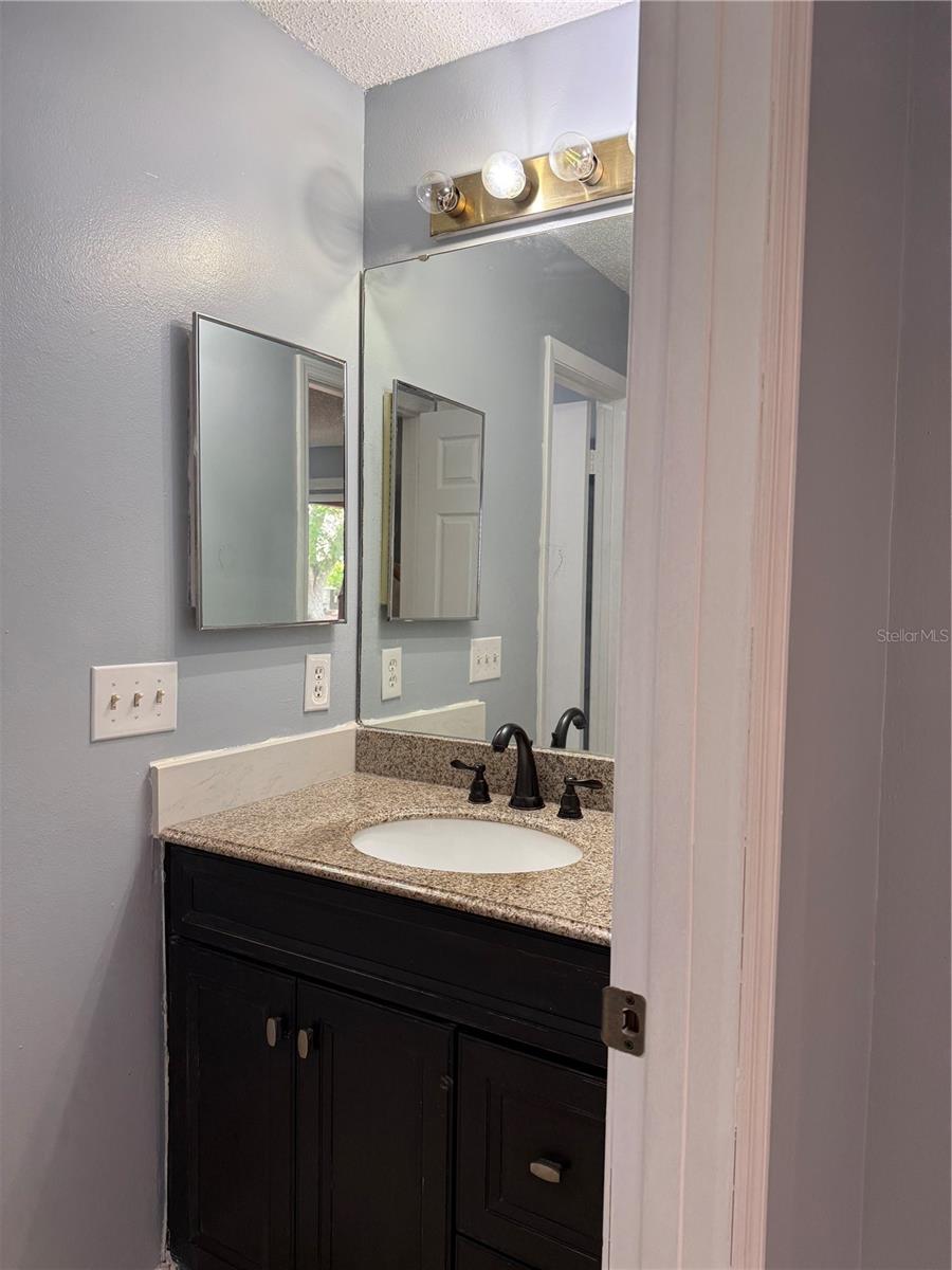 3000 S Semoran Blvd #9 Property Photo 26