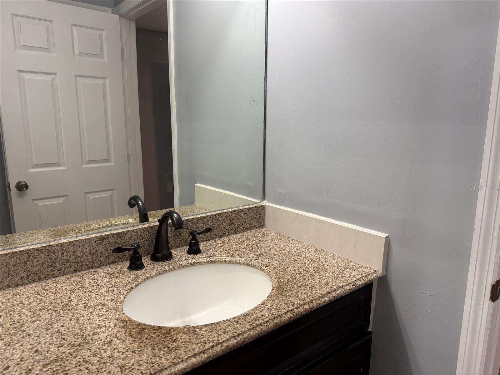 3000 S Semoran Blvd #9 Property Photo 27
