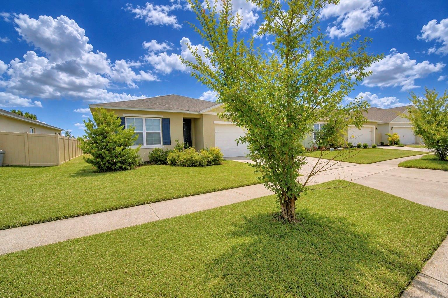5628 Siltstone St Property Photo 2