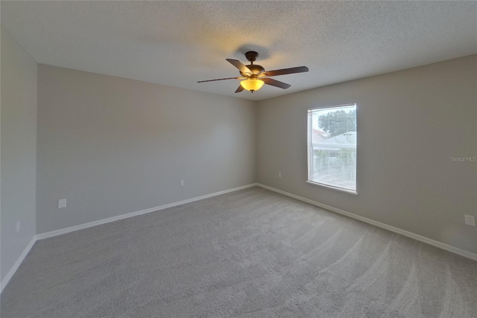 O6434921 Property Photo 13