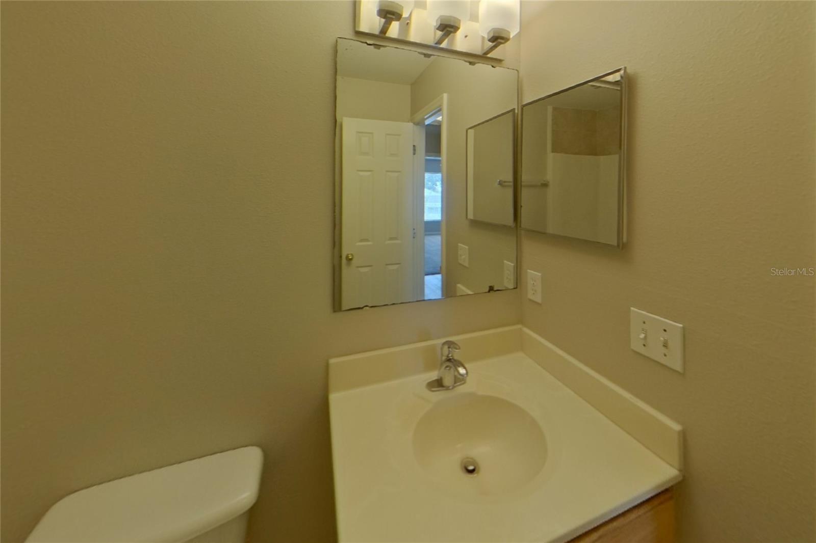 O6434921 Property Photo 16