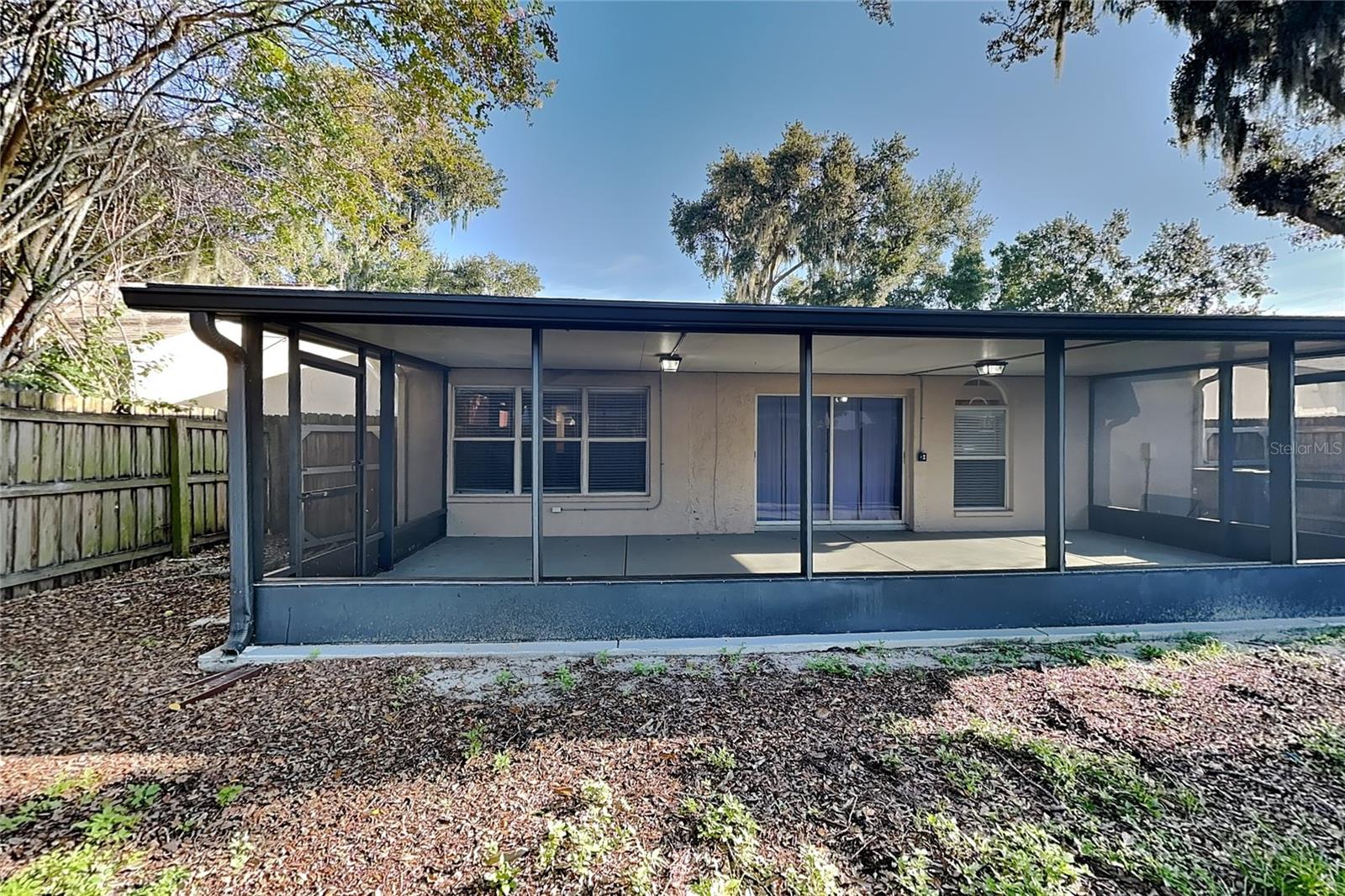 O6434942 Property Photo 15