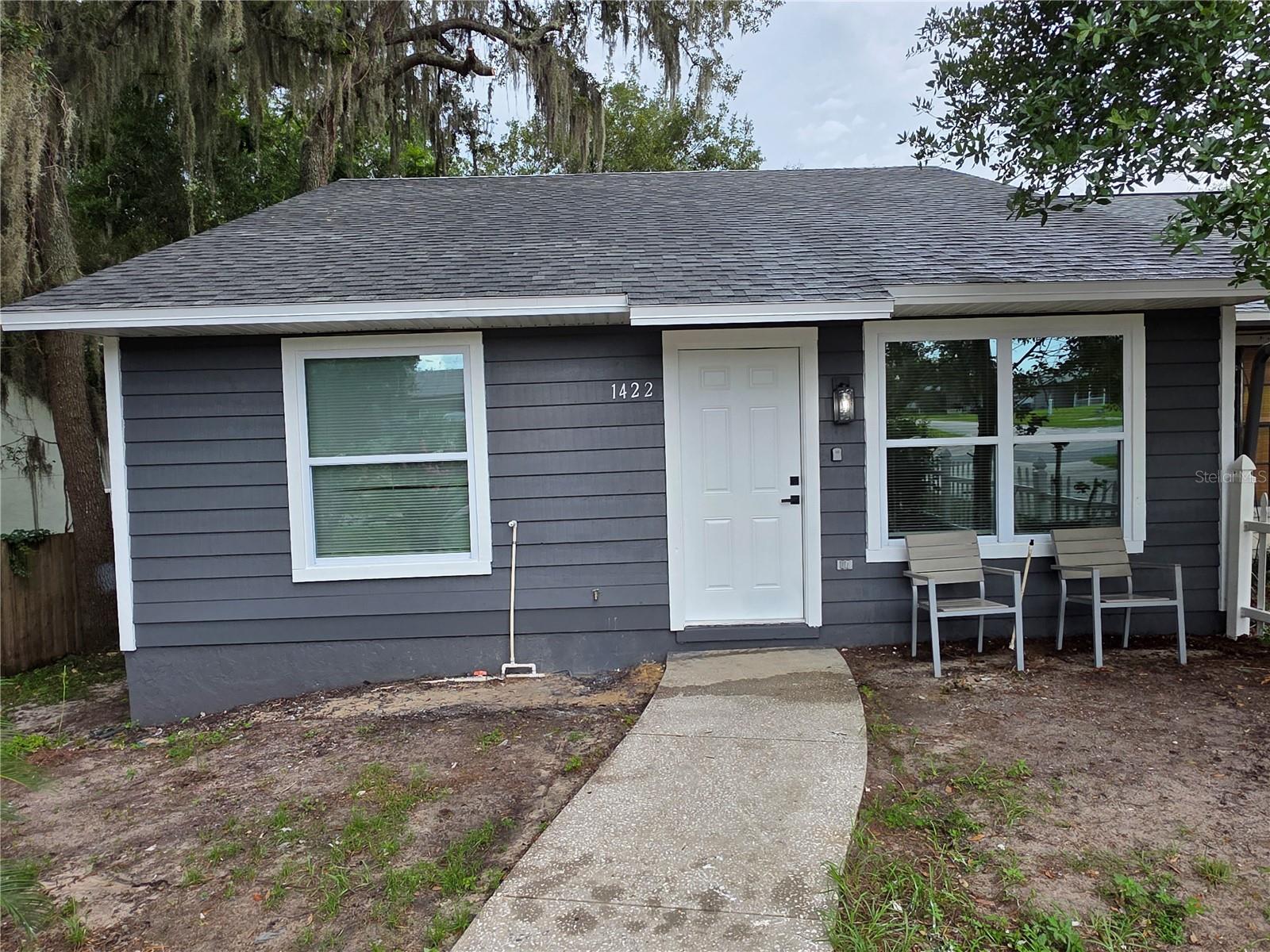 1422 Plymouth Ave Property Photo 3