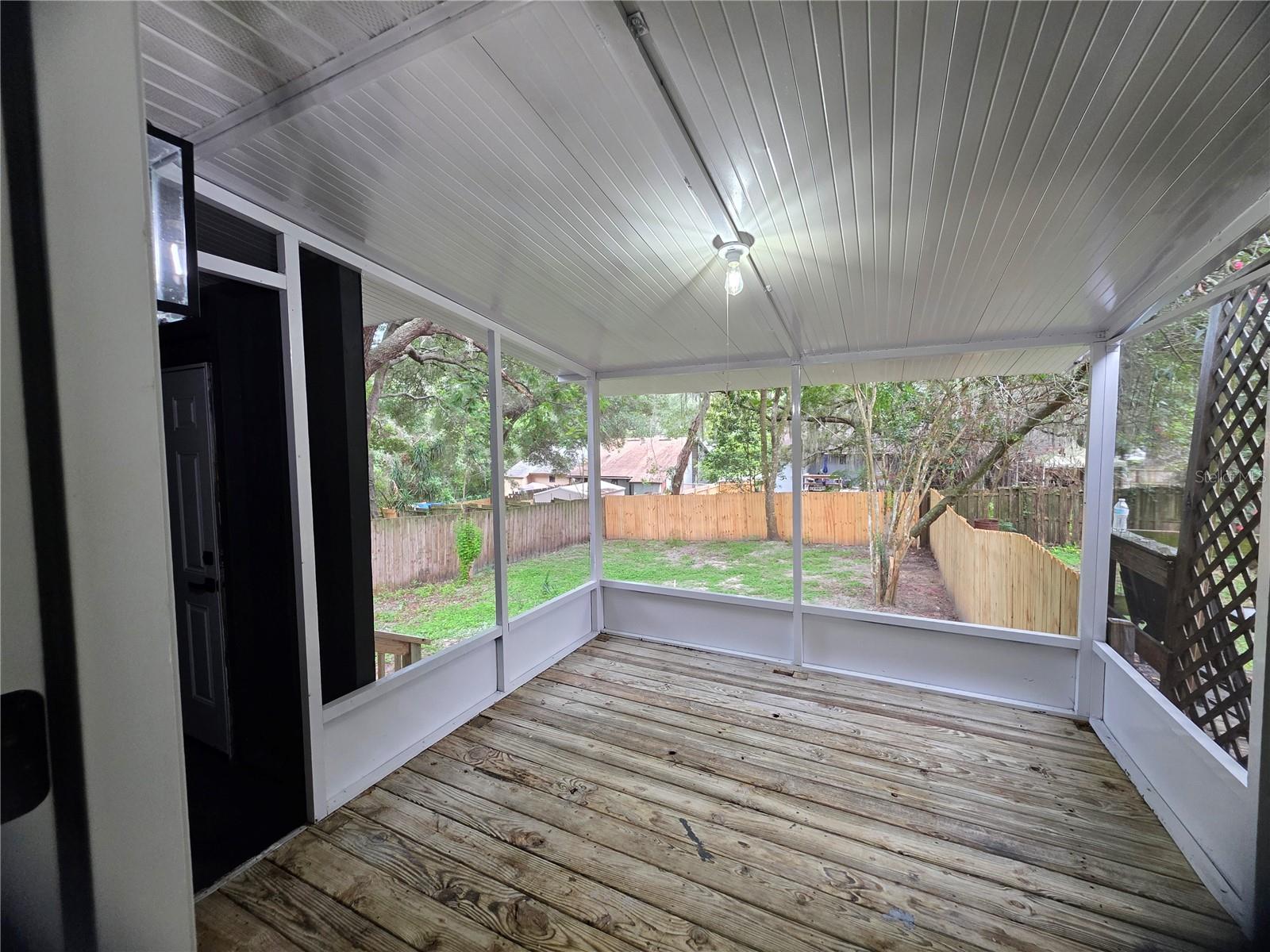 1422 Plymouth Ave Property Photo 39