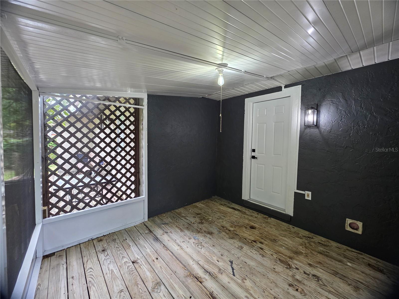 1422 Plymouth Ave Property Photo 41