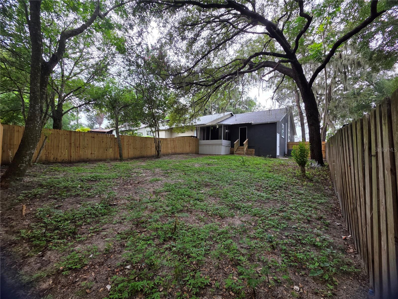 1422 Plymouth Ave Property Photo 52