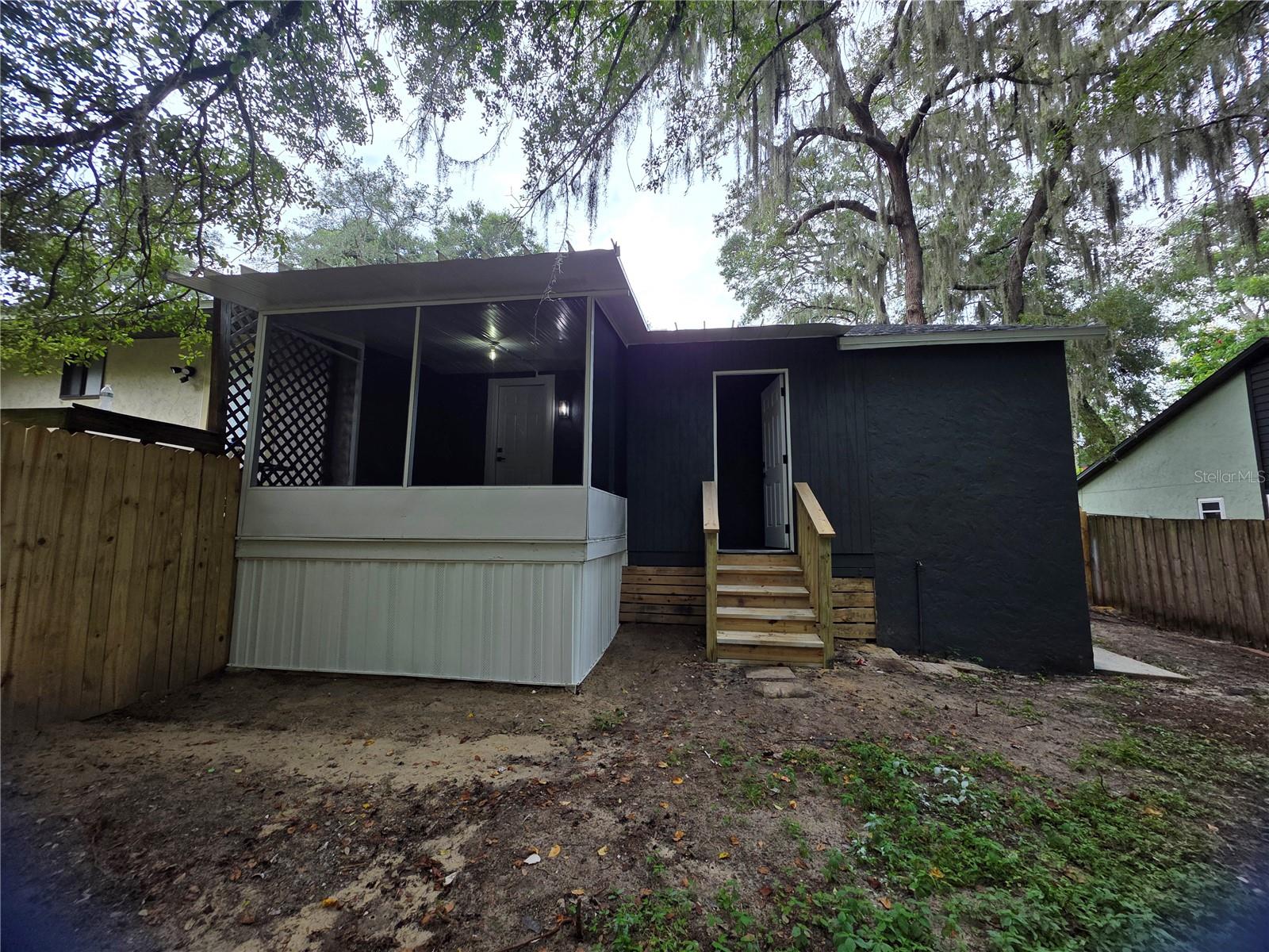 1422 Plymouth Ave Property Photo 53