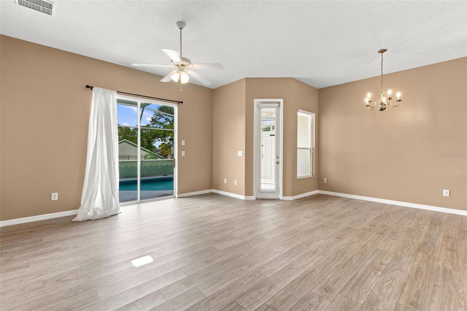 516 Brunello Dr Property Photo 4