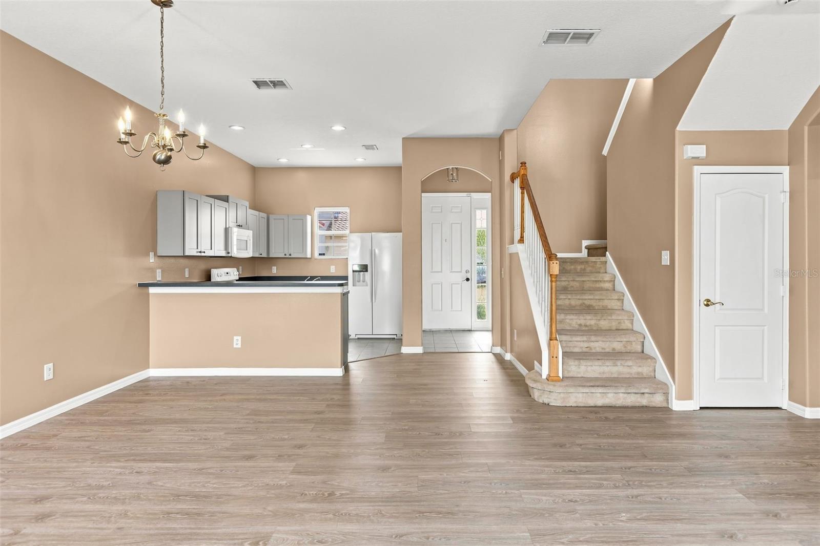 516 Brunello Dr Property Photo 8
