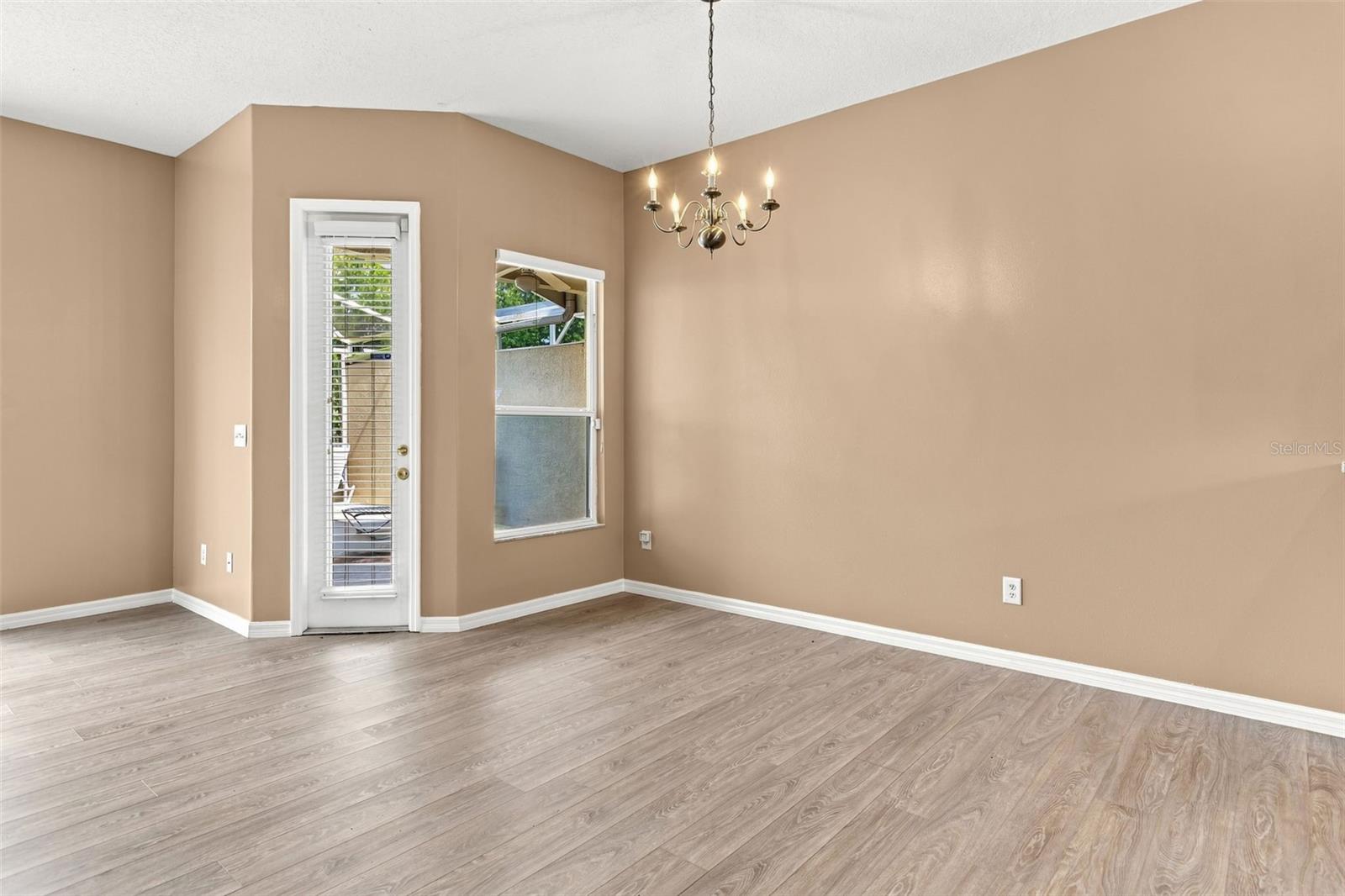 516 Brunello Dr Property Photo 10