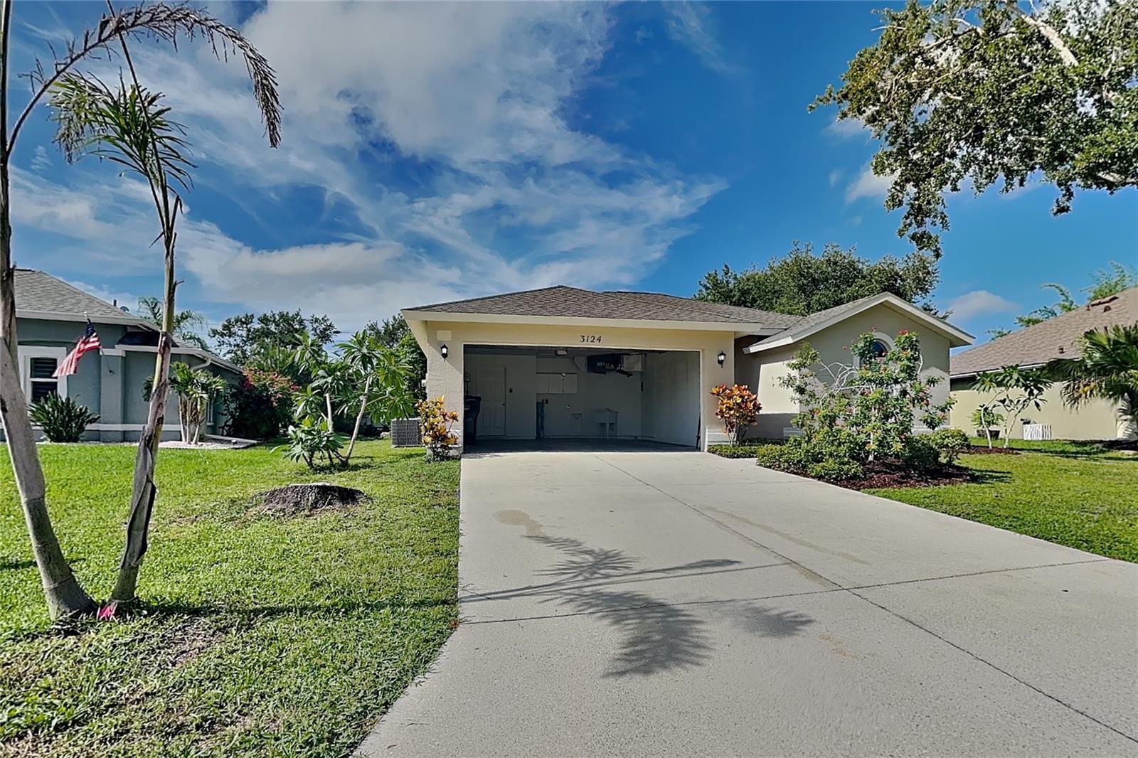O6434976 Property Photo 1