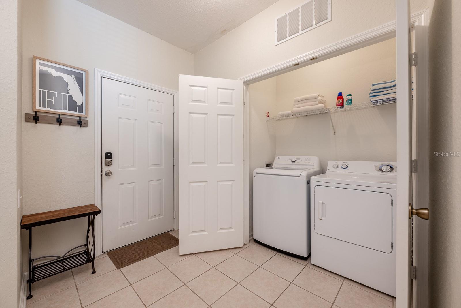 2778 Almaton Loop #204 Property Photo 18