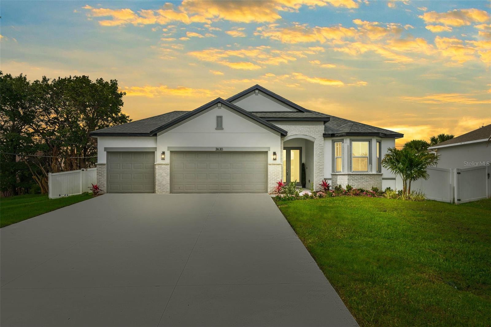 O6435013 Property Photo 1