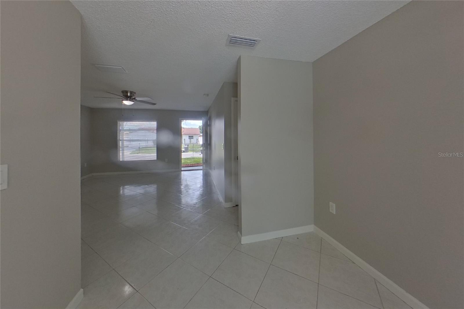 O6435018 Property Photo 4