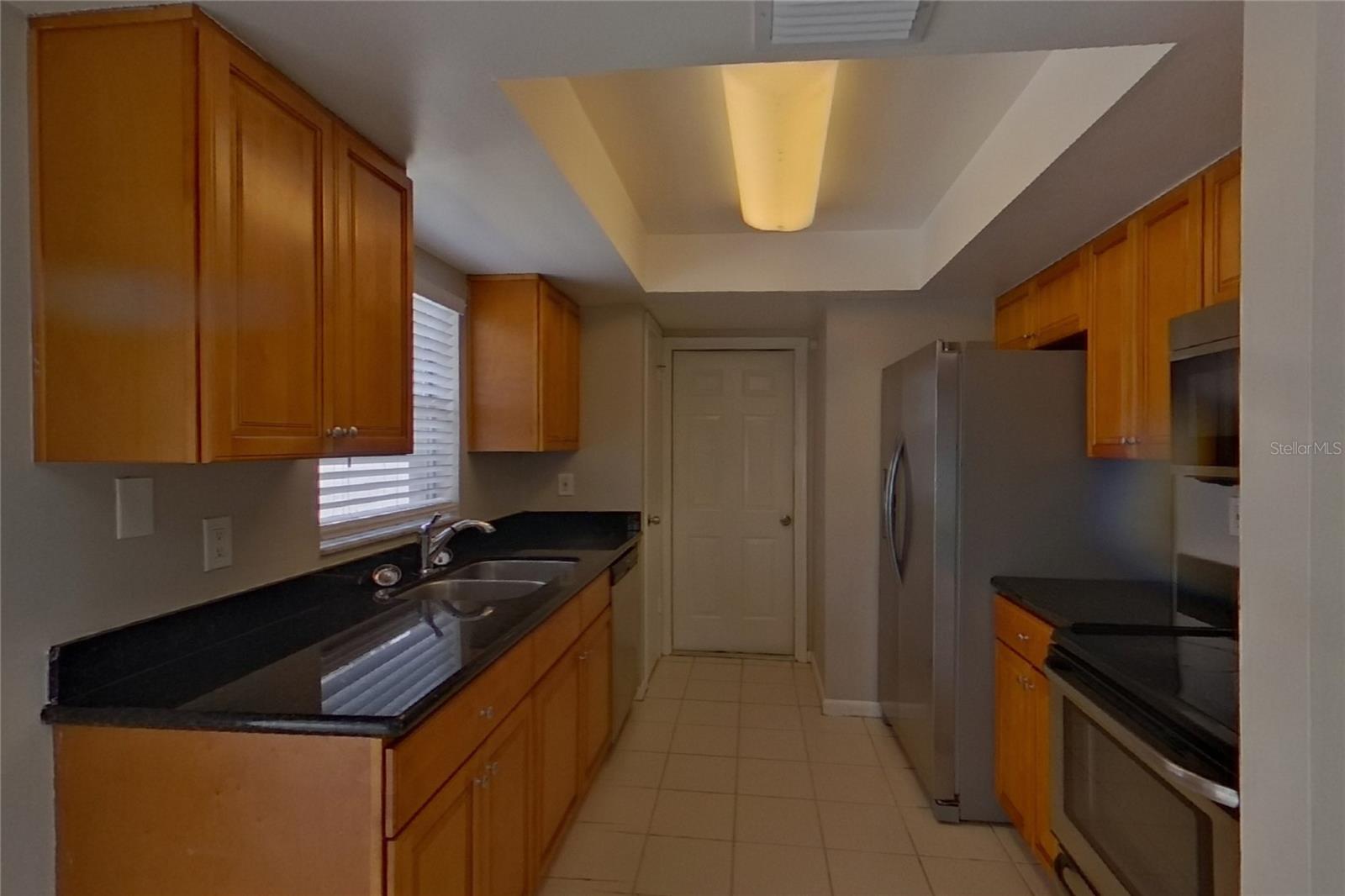 O6435018 Property Photo 5