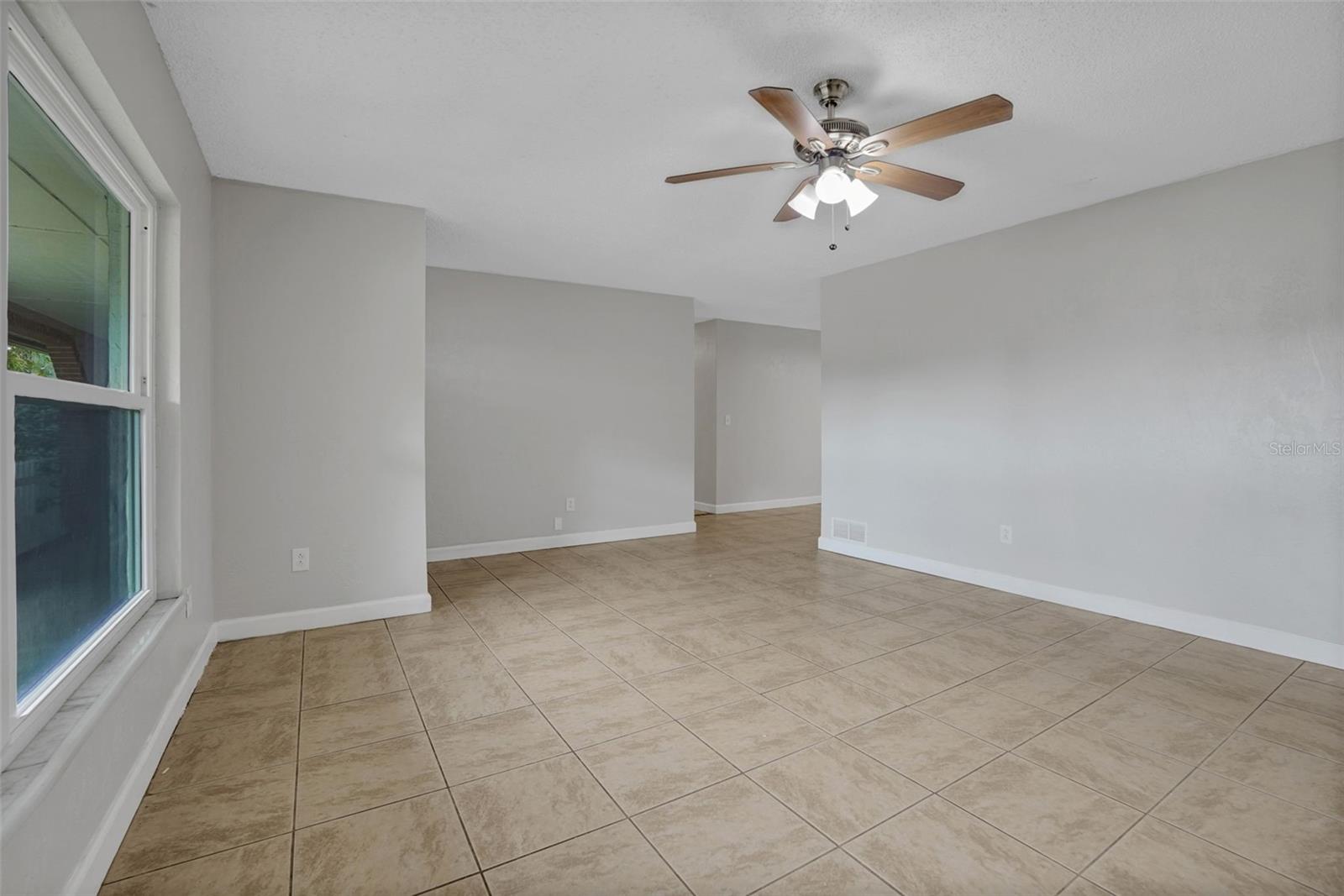 169 Leisure Cir Property Photo 6