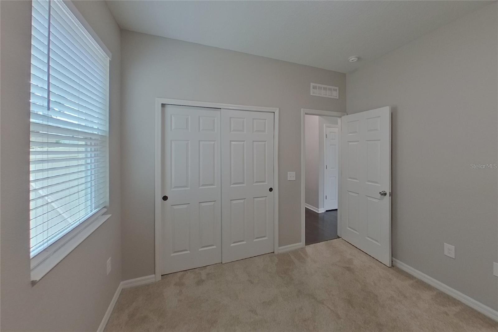 O6435030 Property Photo 9