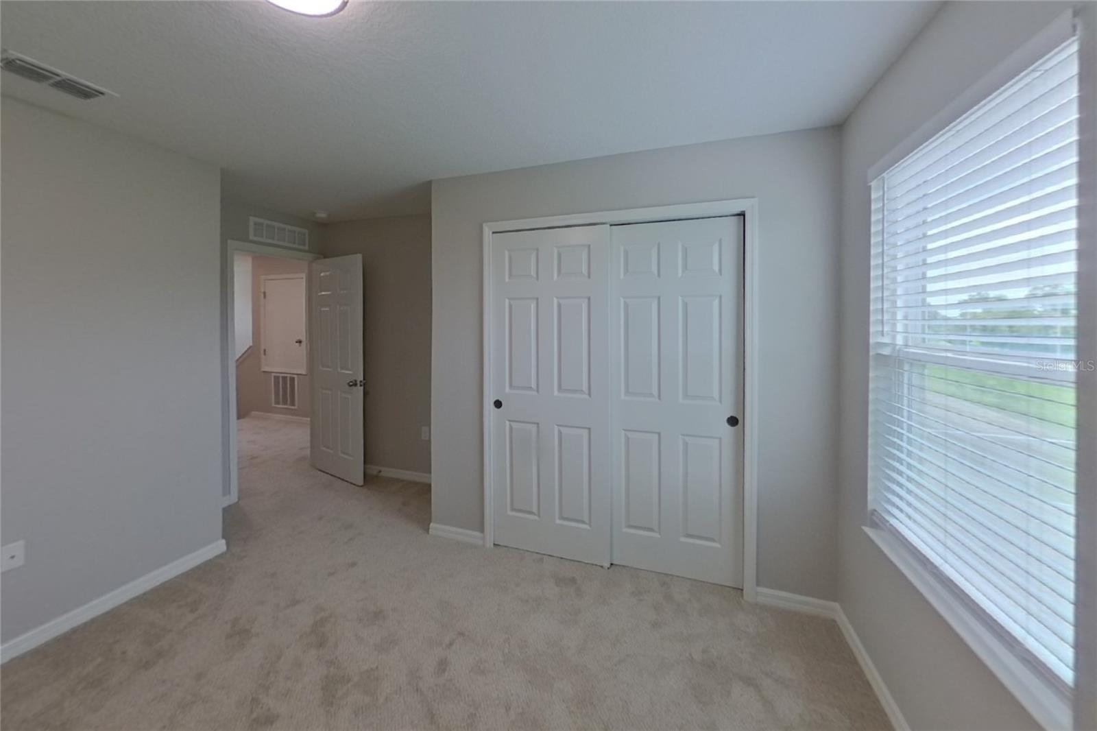 O6435030 Property Photo 10