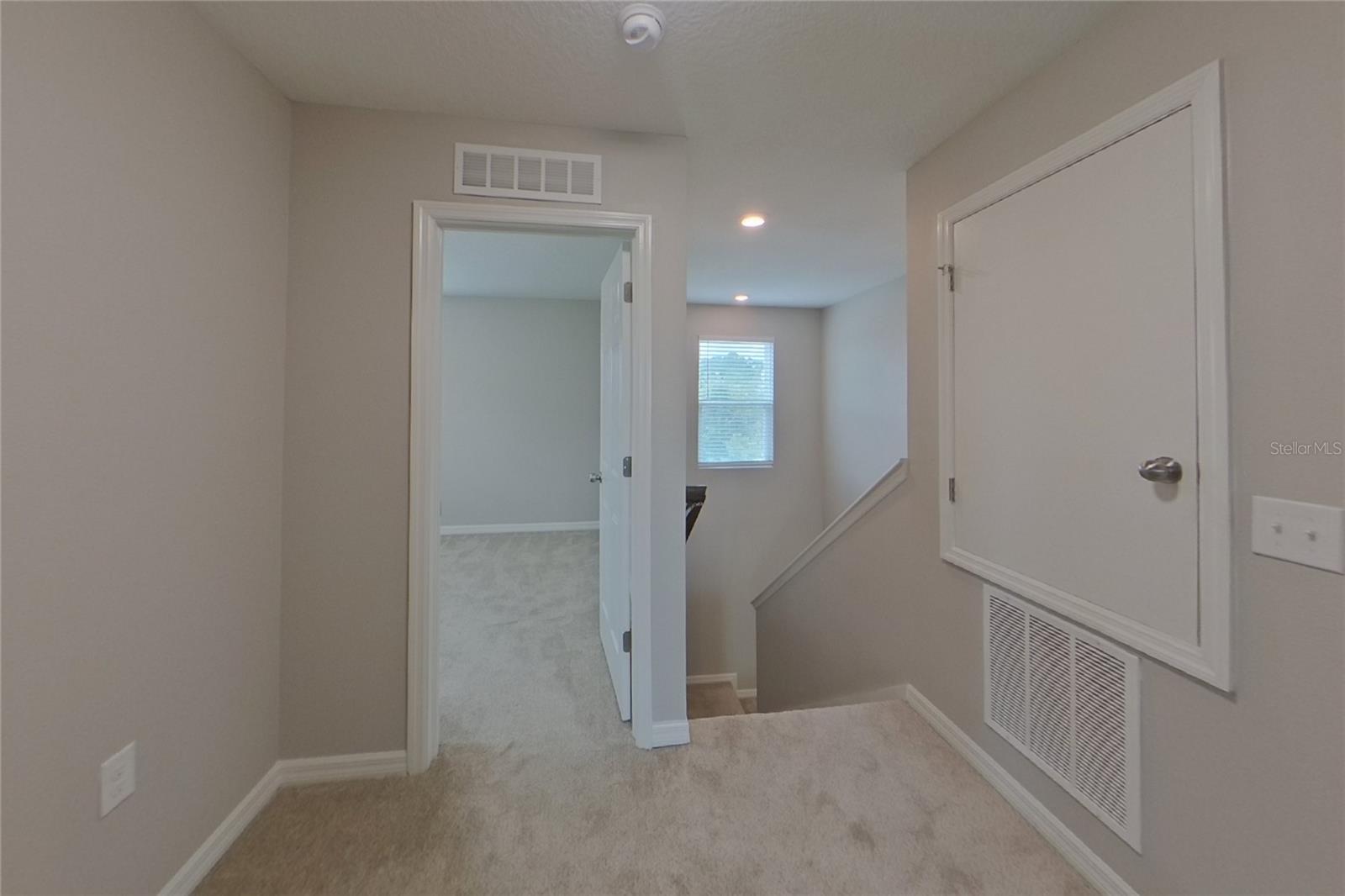 O6435030 Property Photo 15