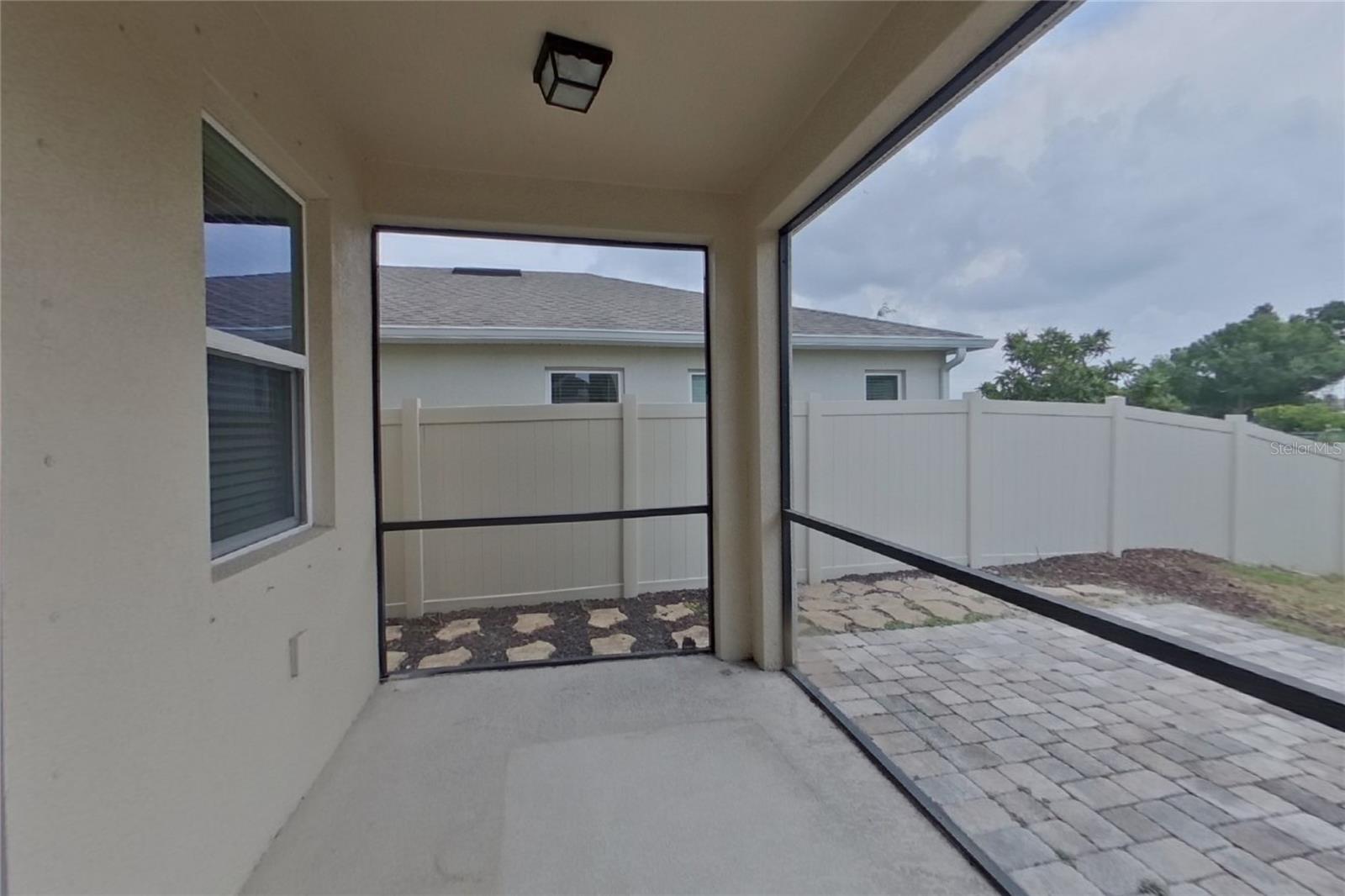 O6435030 Property Photo 17