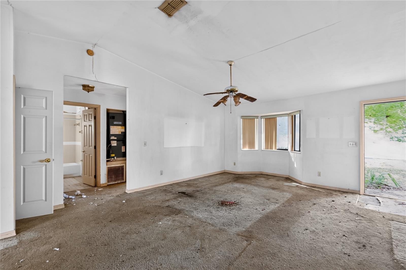 1332 Needle Palm Dr Property Photo 14