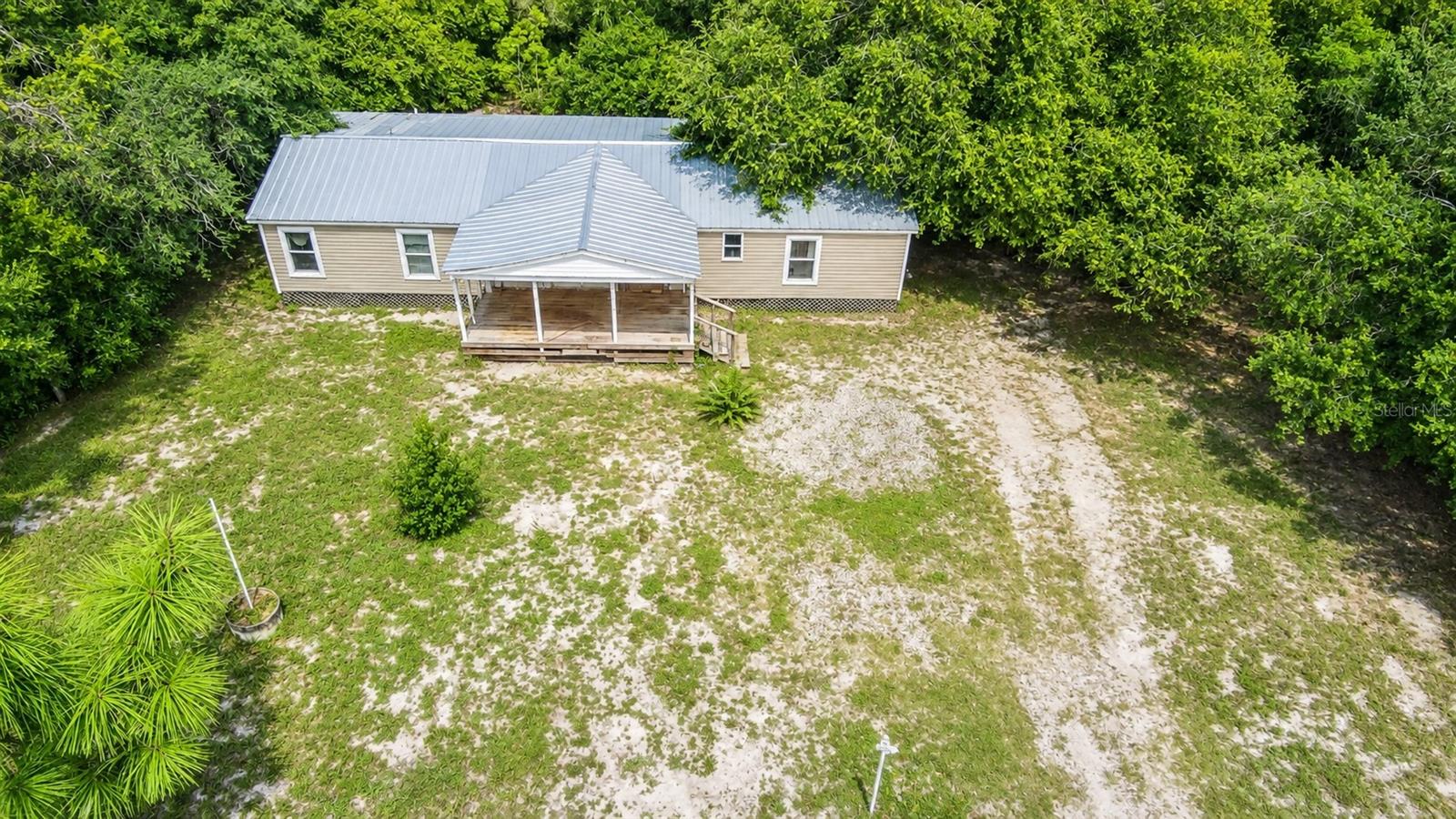 42135 Pine Valley Dr Property Photo 1
