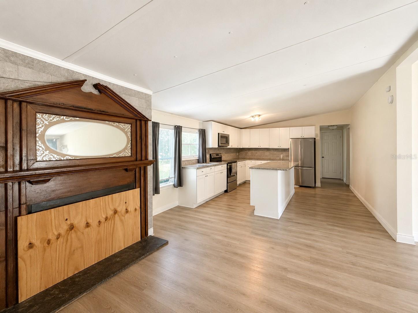42135 Pine Valley Dr Property Photo 6