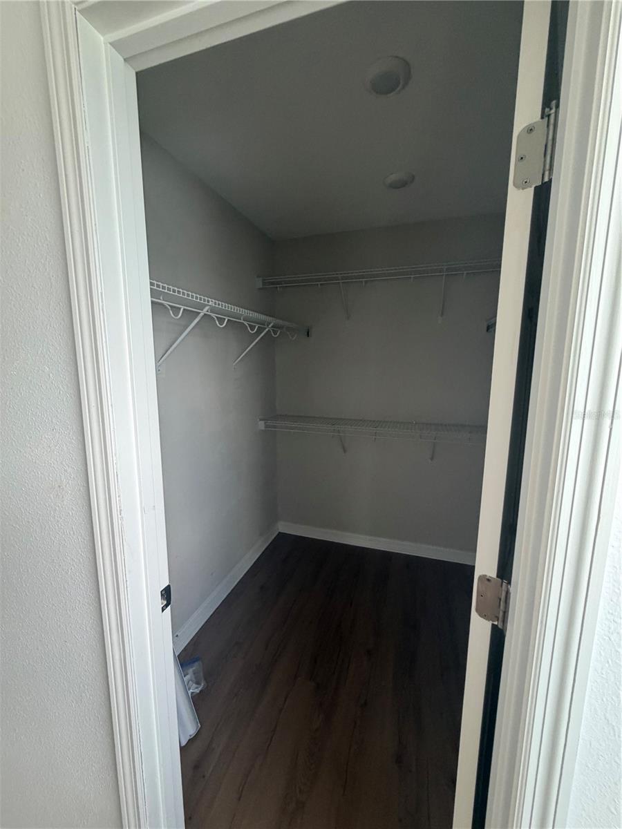 2551 Avian Loop Property Photo 8