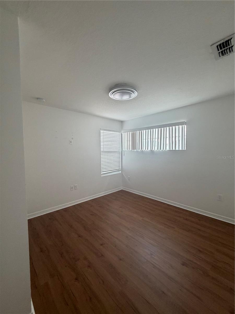 2551 Avian Loop Property Photo 11