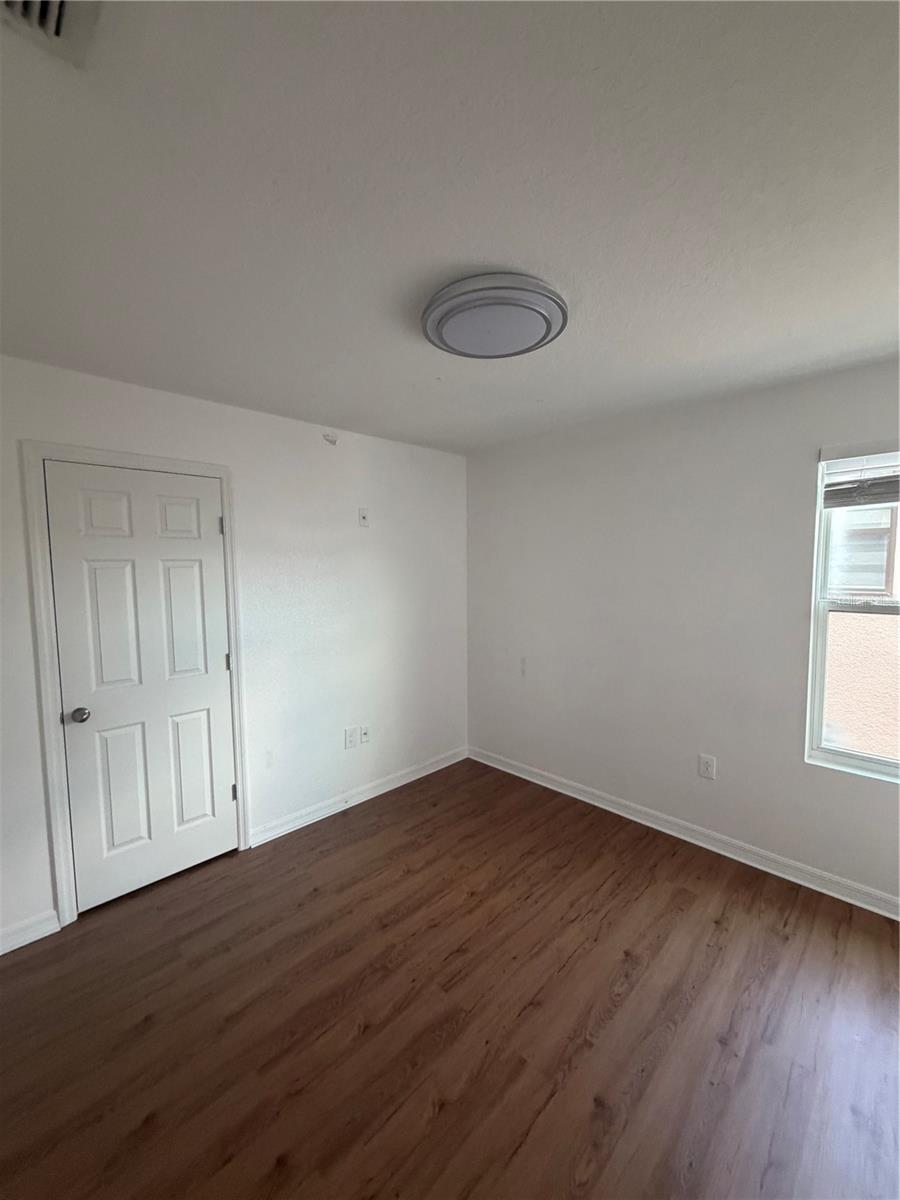 2551 Avian Loop Property Photo 13