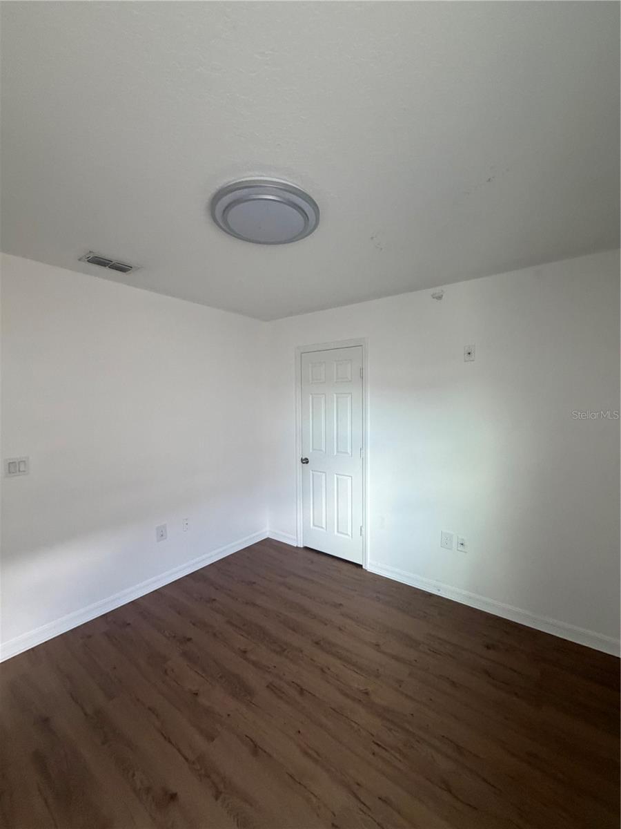 2551 Avian Loop Property Photo 14