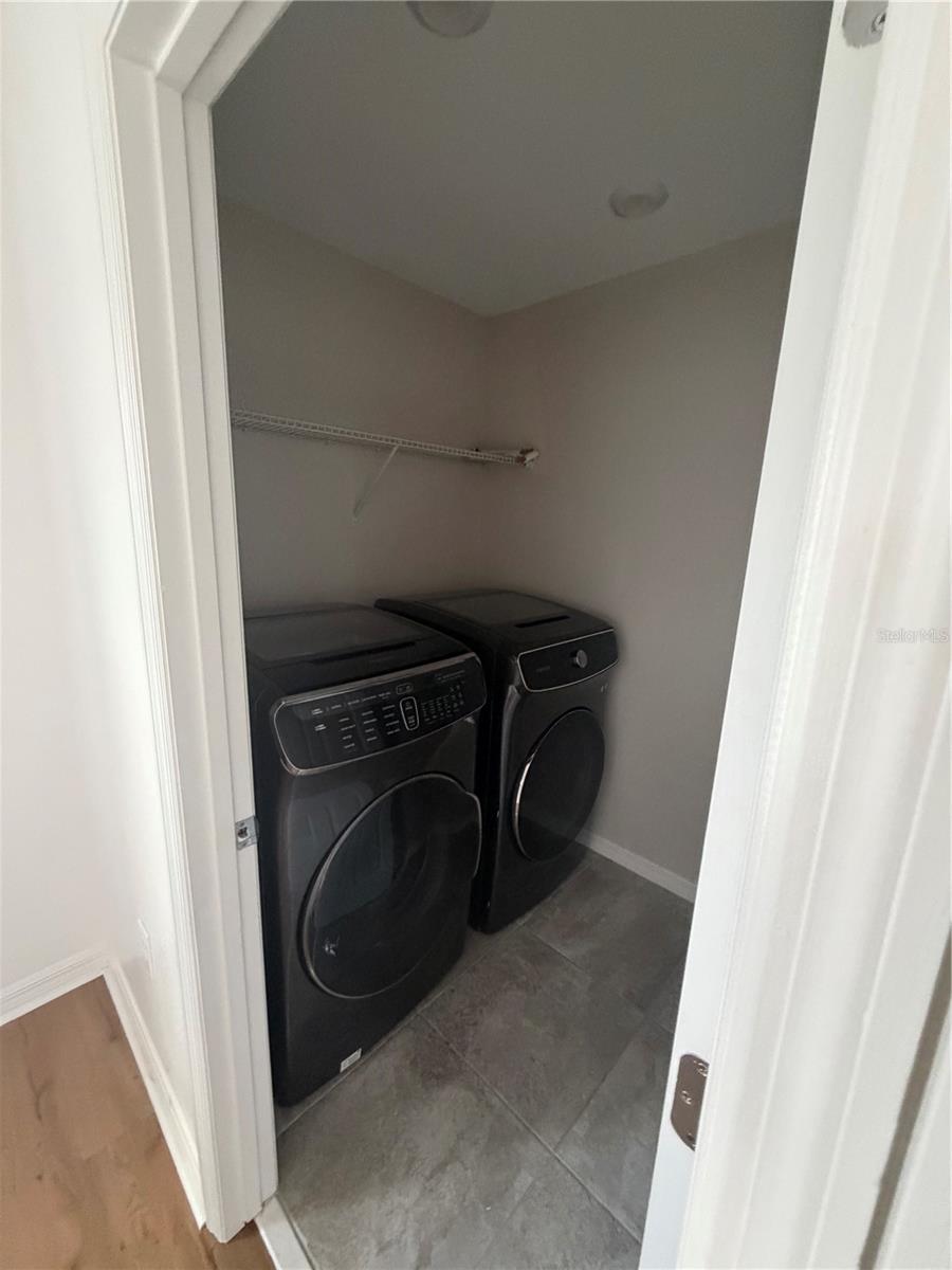2551 Avian Loop Property Photo 15
