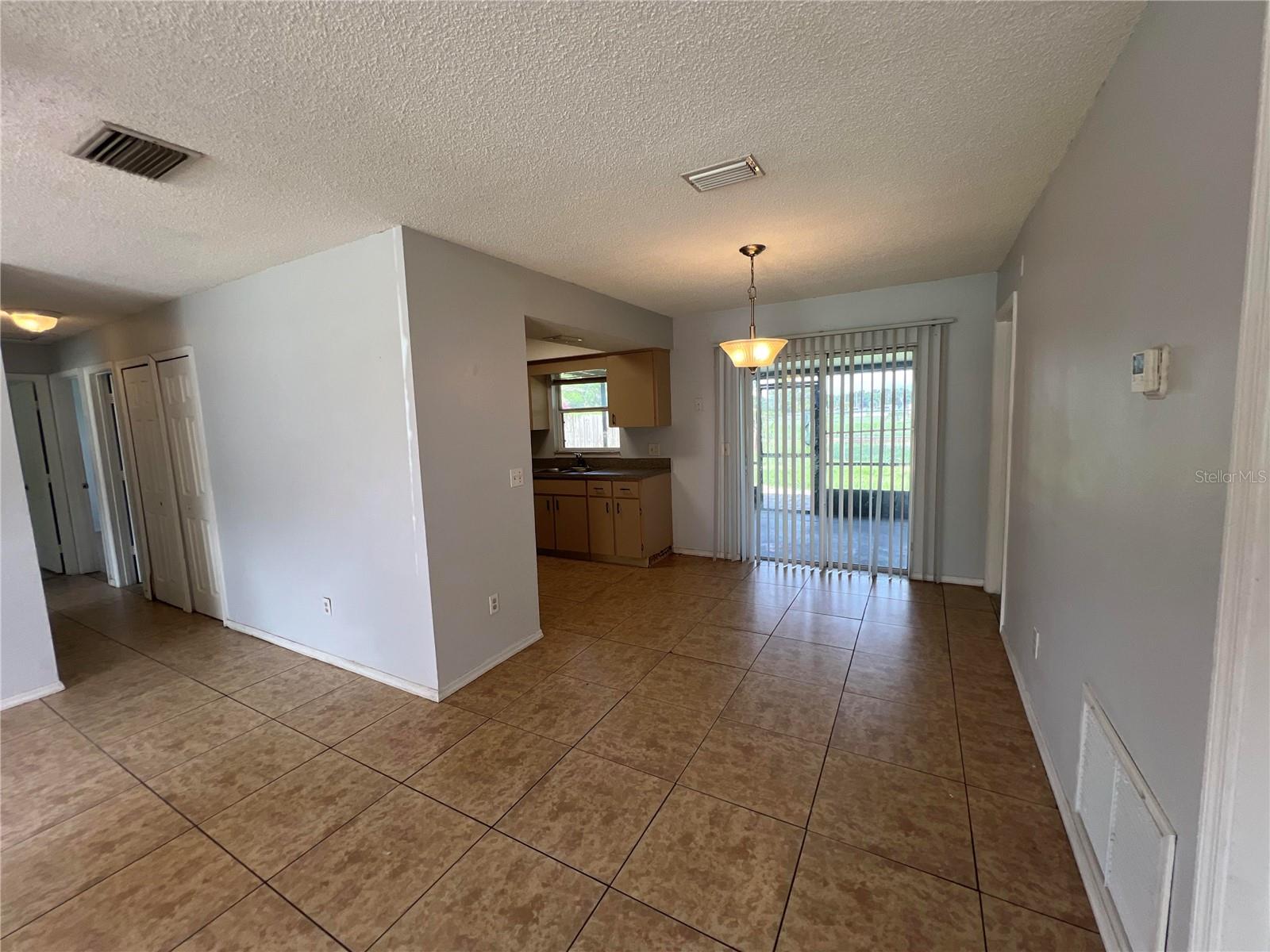 6829 Alpert Dr Property Photo 7
