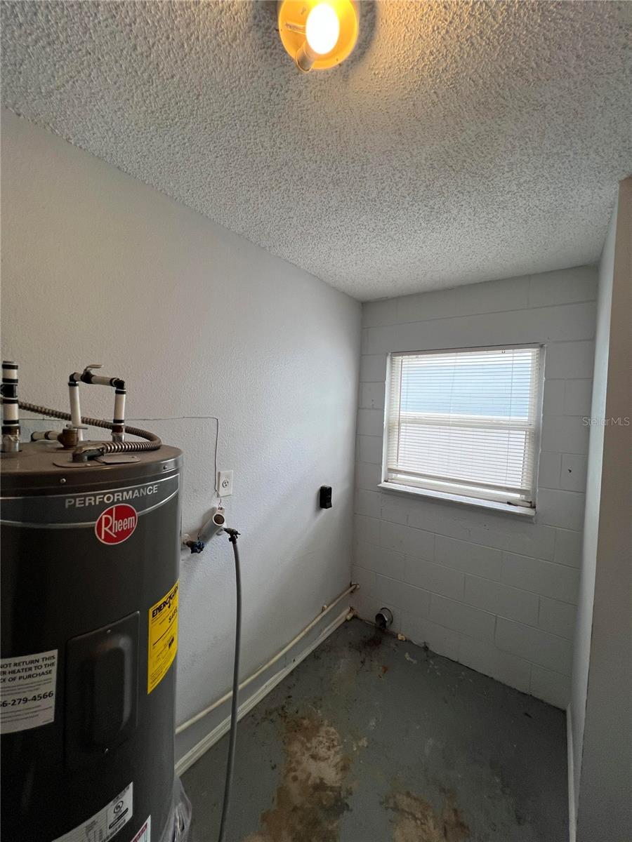 6829 Alpert Dr Property Photo 17