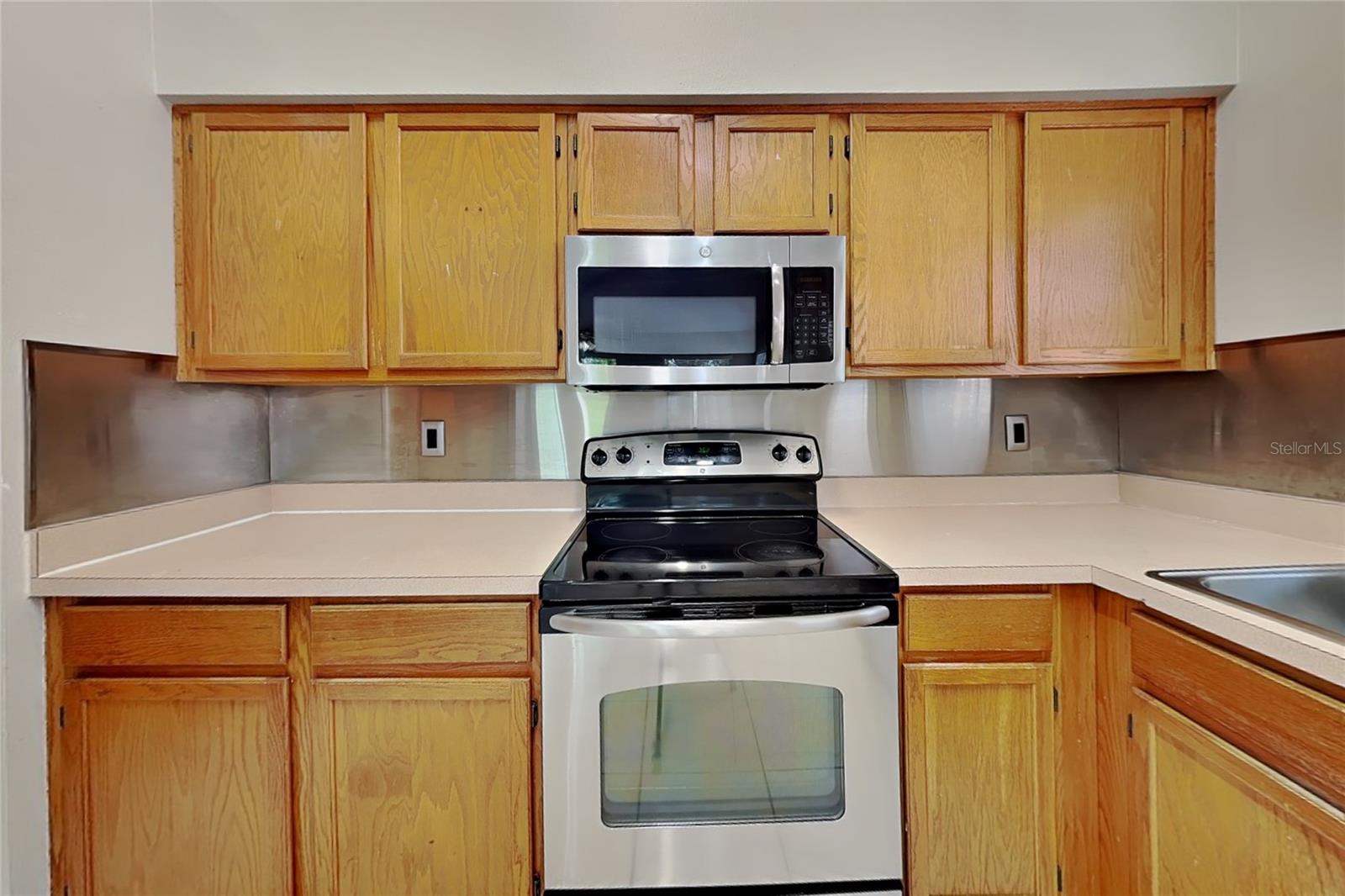 O6435041 Property Photo 7