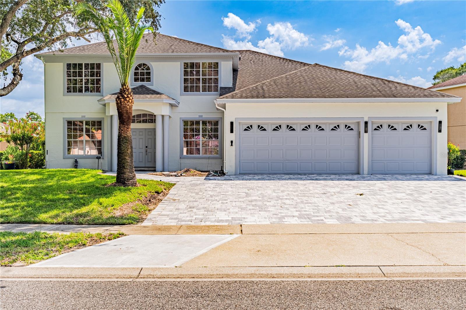 10355 EMERALD WOODS AVE