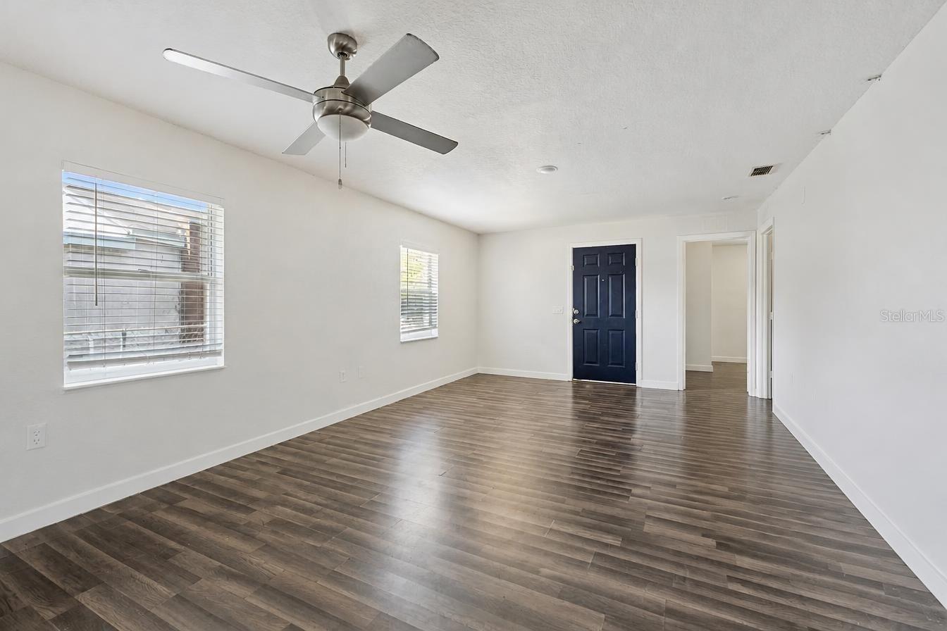 220 D St Property Photo 4