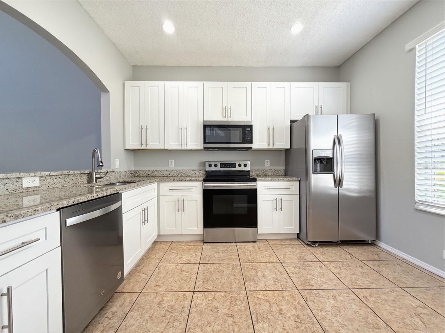 13180 Summerton Dr Property Photo 5