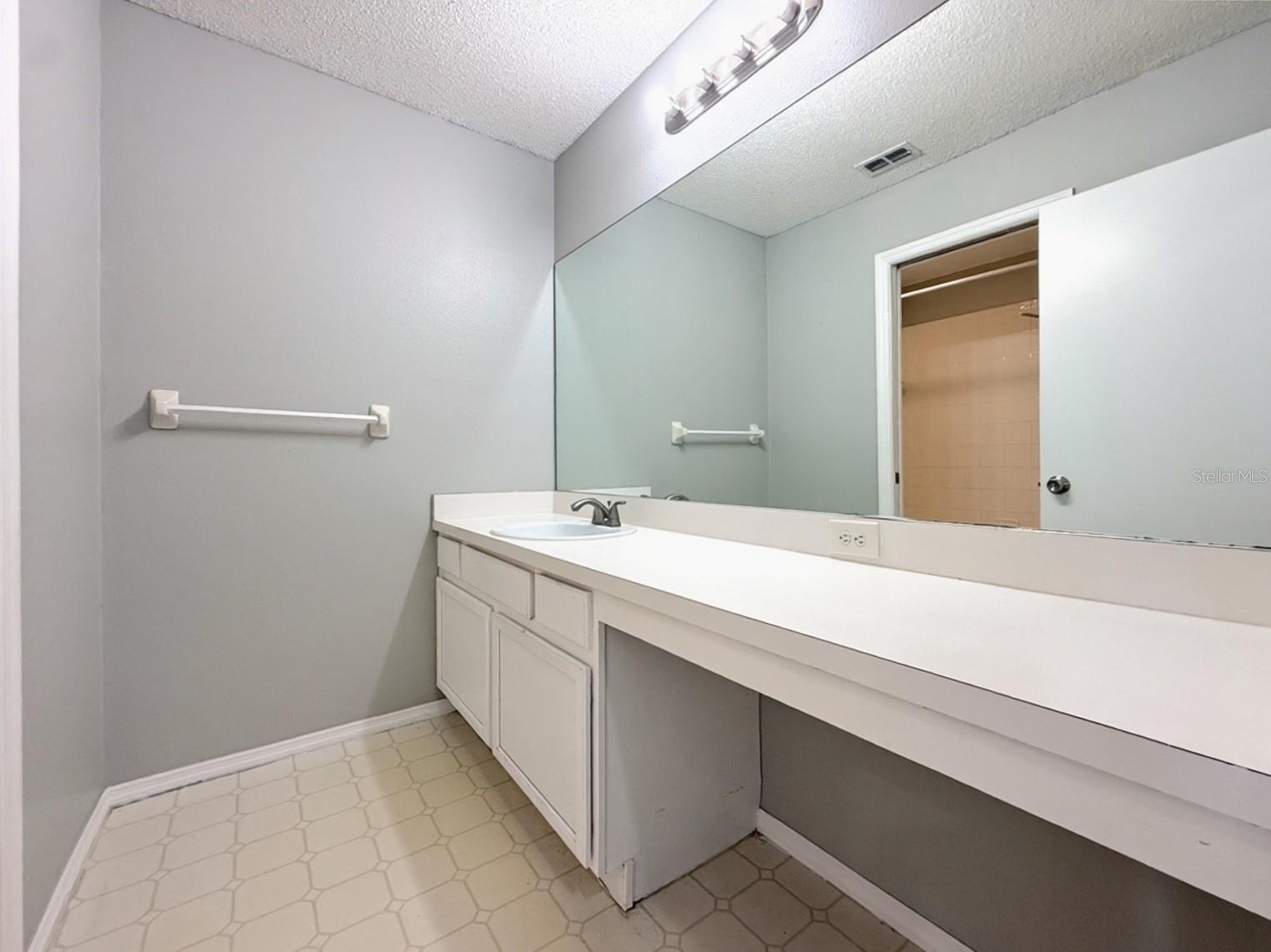 13180 Summerton Dr Property Photo 21
