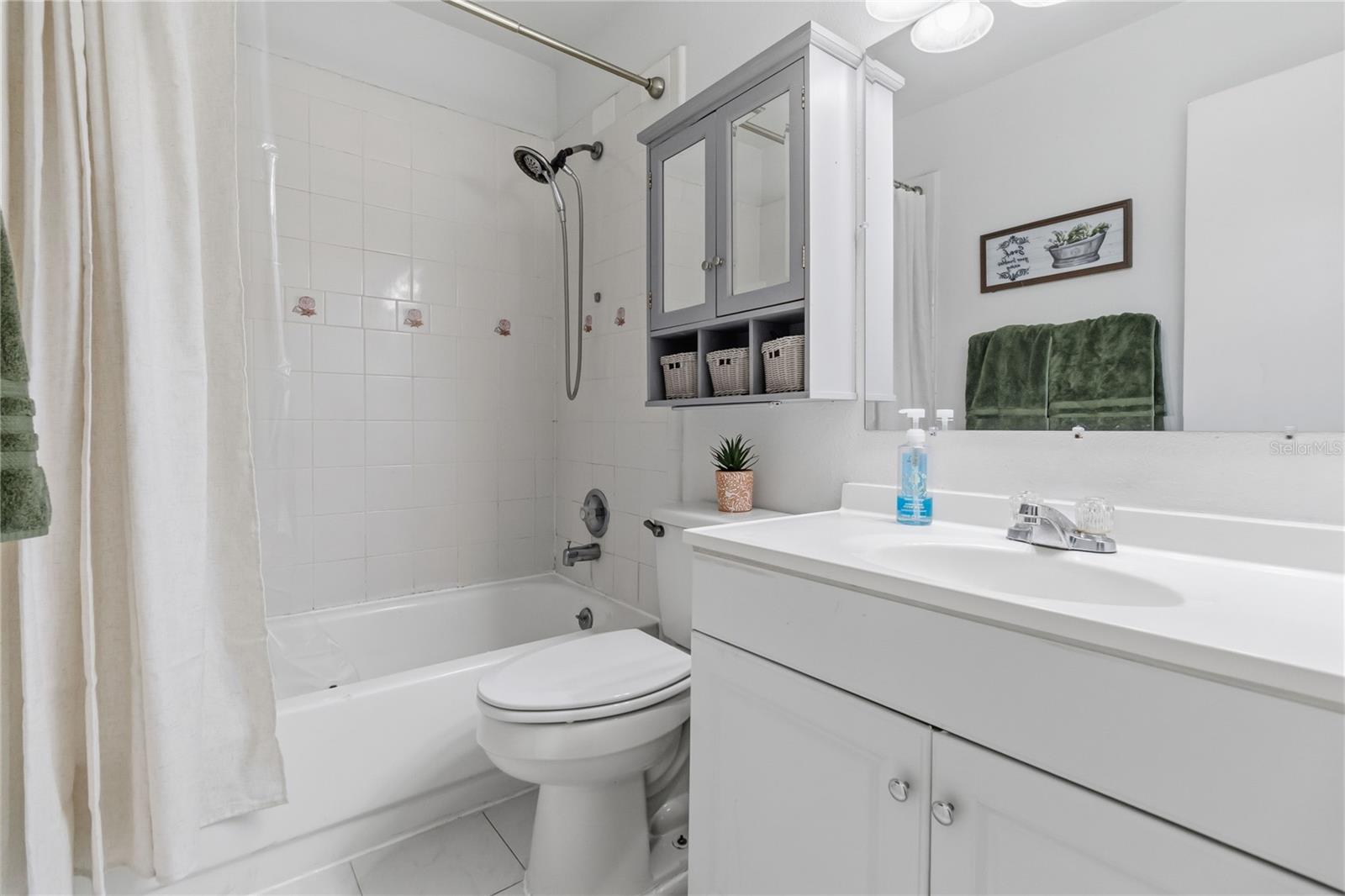 2948 Colorado Ave Property Photo 18