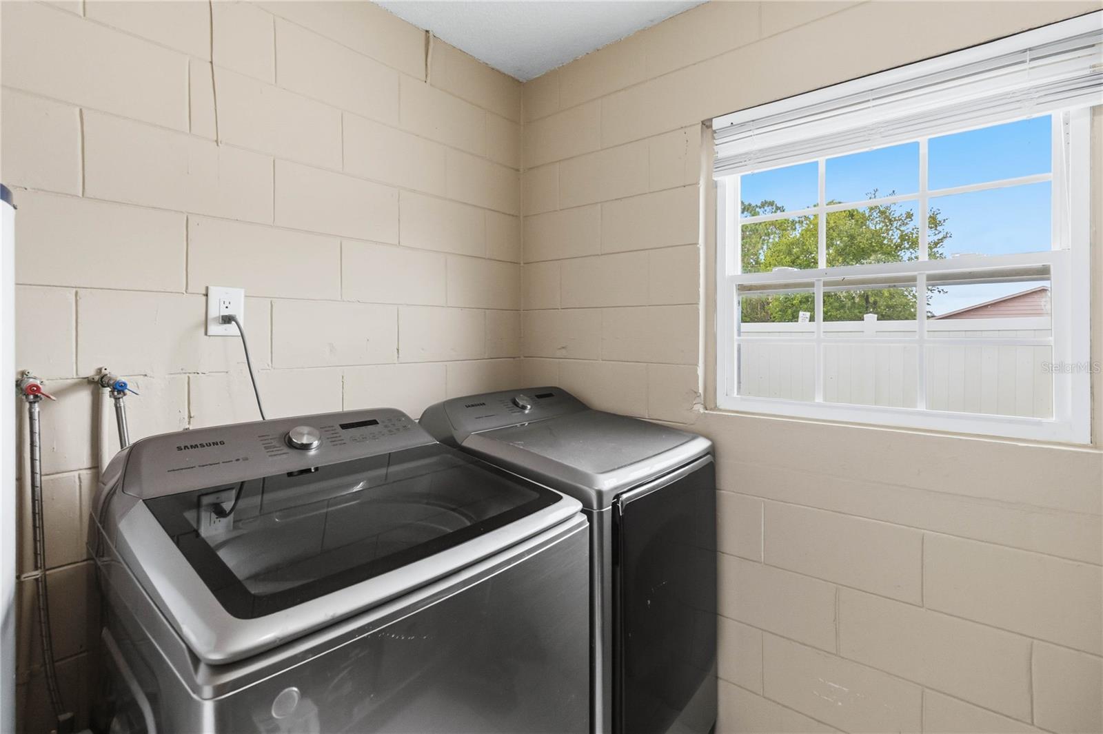 2948 Colorado Ave Property Photo 23