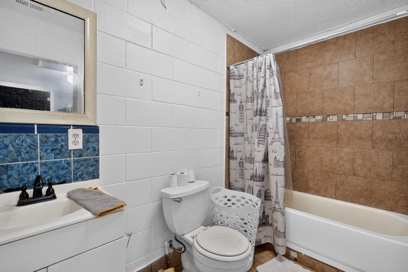 359 W Lansdowne Ave Property Photo 30