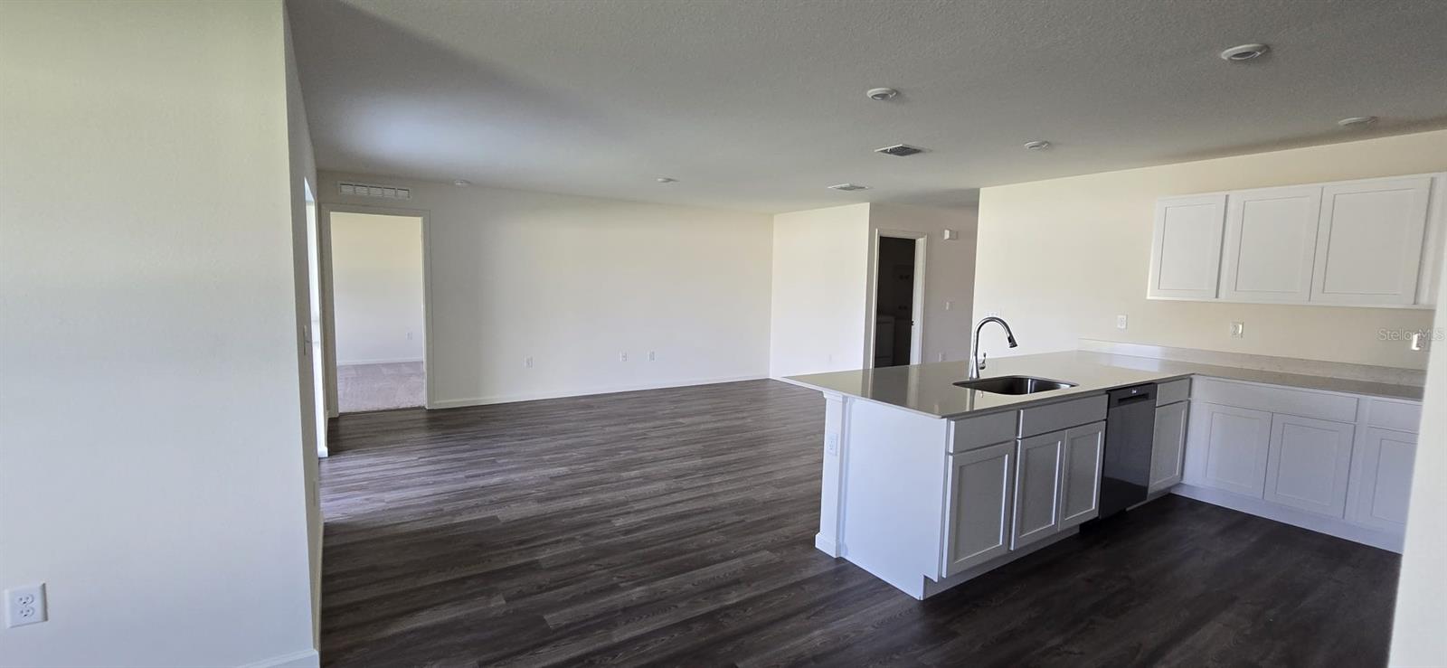 3473 Dahlia Dr Property Photo 5